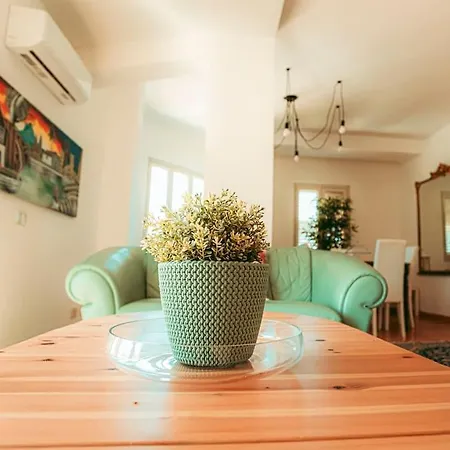 Sunseason - Sferracavallo Penthouse Apartment